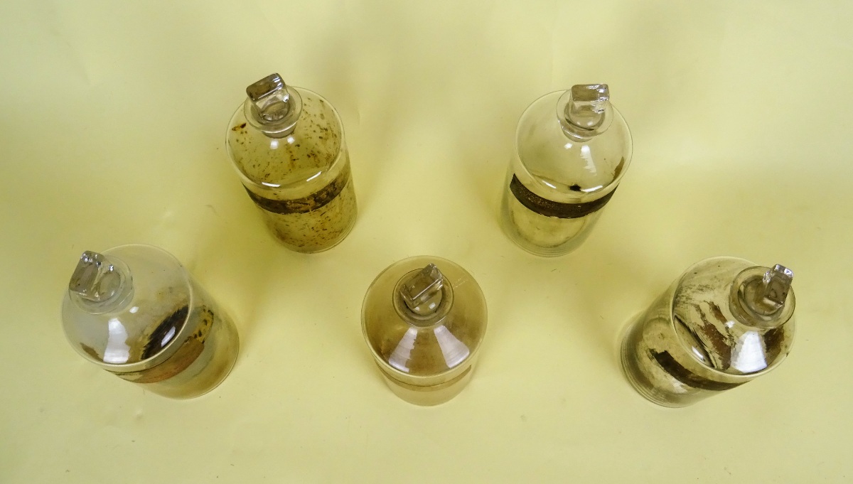 Antique Glass Apothecary Chemist Bottles (8).JPG